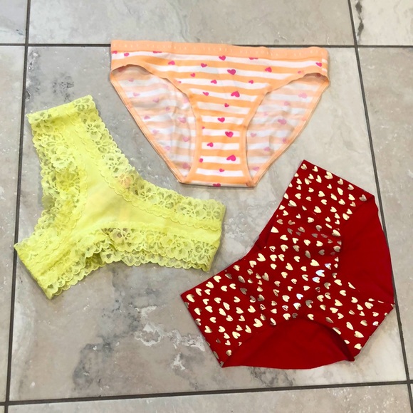 Victoria's Secret Pants - 🍎VS Panties XS🍎
